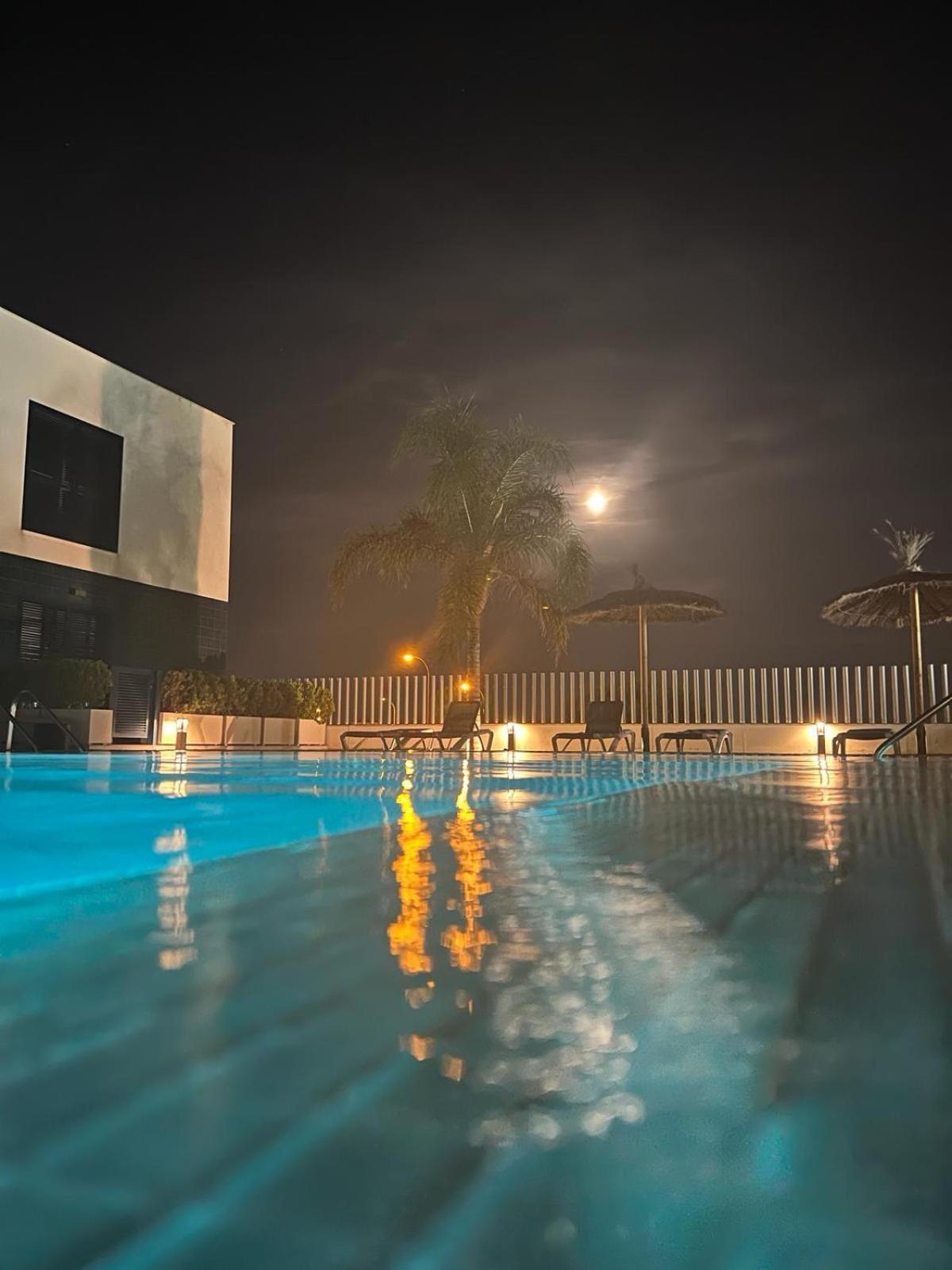 Palmview Poolside Heaven In Turquesa Del Mar Appartement Orihuela Buitenkant foto