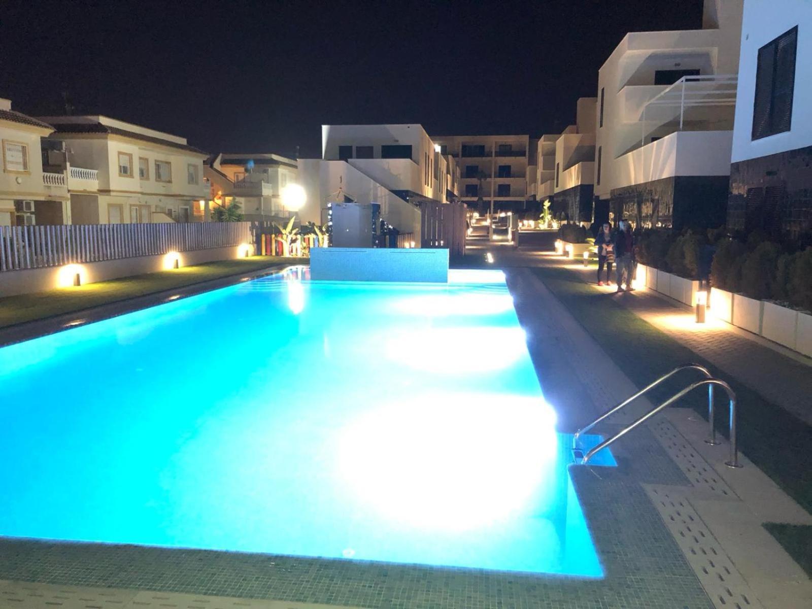 Palmview Poolside Heaven In Turquesa Del Mar Appartement Orihuela Buitenkant foto
